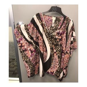 Beautiful pre-owned Chico’s poncho top size L/XL